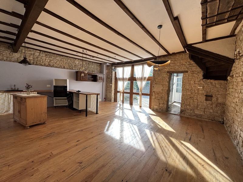 Maison - 102 m² - 5 pièces