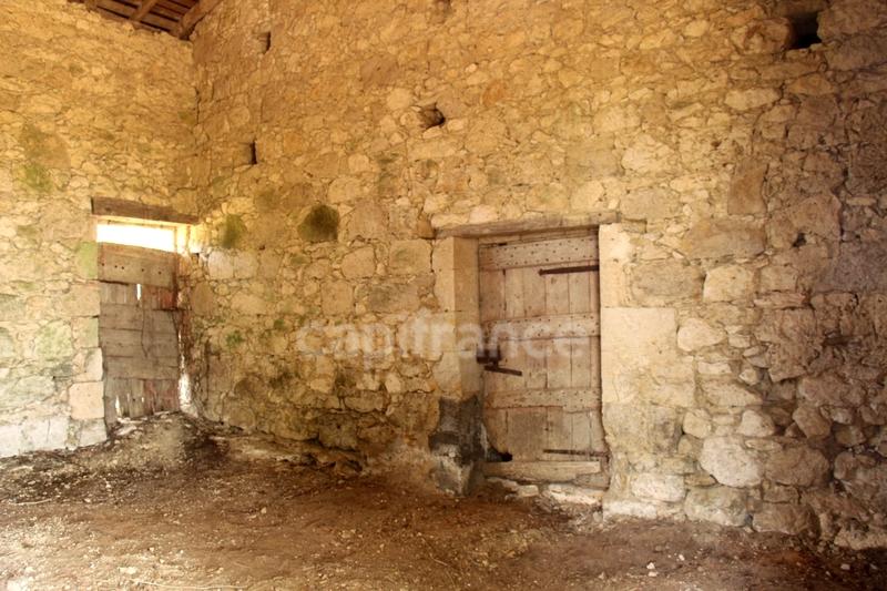 Propriété - 800 m² - 9 pièces