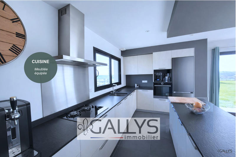 Maison - 122 m² - 5 pièces