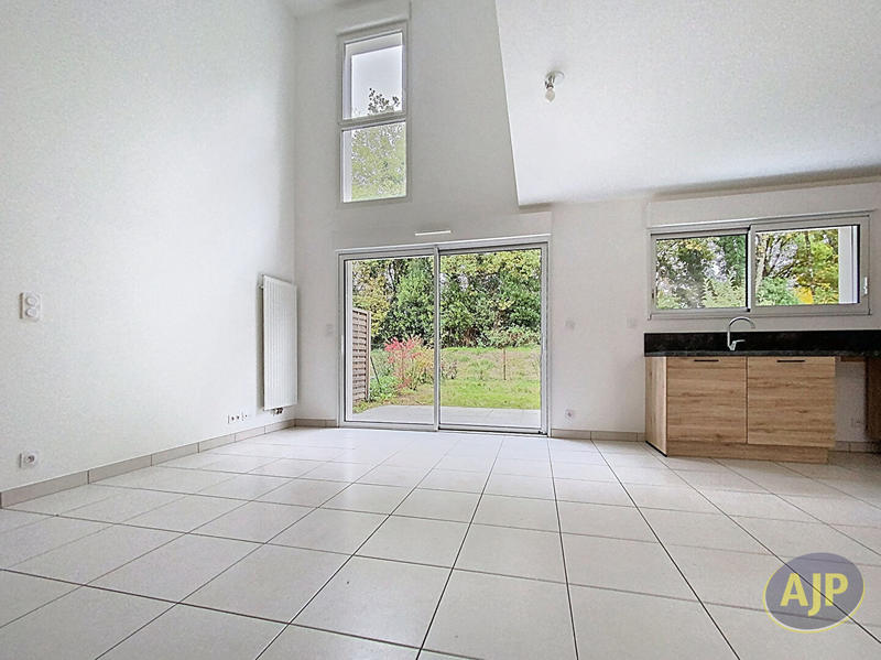 Maison - 88 m² - 4 pièces