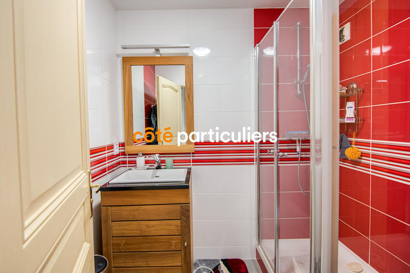 Appartement - 70 m² - 3 pièces