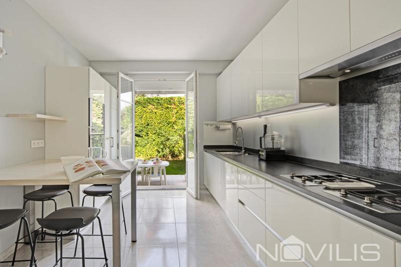 Maison - 200 m² - 6 pièces