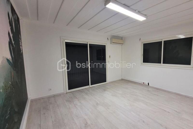 Bureau - 140 m² - 6 pièces