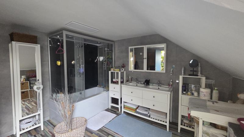 Maison ancienne - 187 m² - 7 pièces