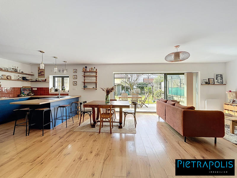 Maison - 122 m² - 5 pièces