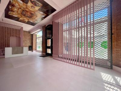 Local commercial - 178 m² - 2 pièces