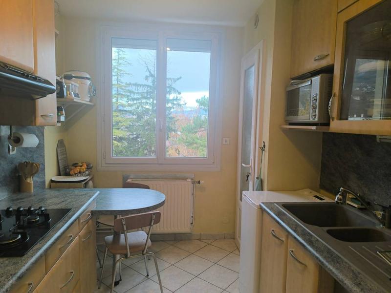 Appartement - 81 m² - 5 pièces