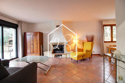 Maison - 102 m² - 5 pièces