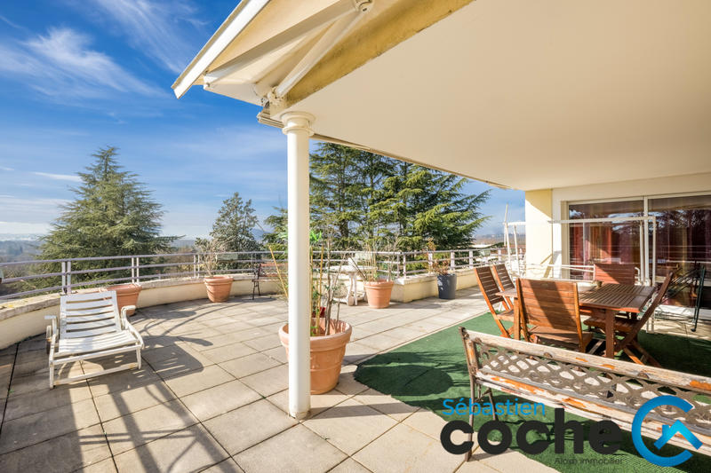 Appartement - 143 m² - 6 pièces