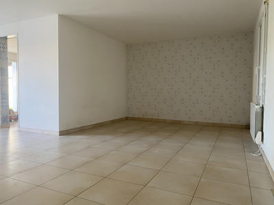 Maison - 96 m² - 5 pièces