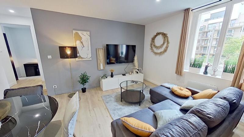 Appartement - 75 m² - 5 pièces