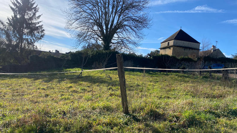 Terrain constructible - 1 228 m²