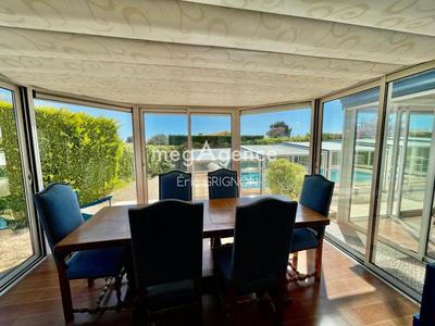 Maison - 160 m² - 6 pièces