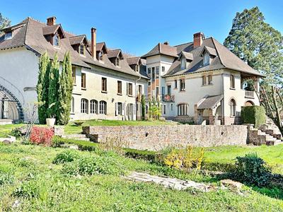 Château - 780 m² - 20 pièces