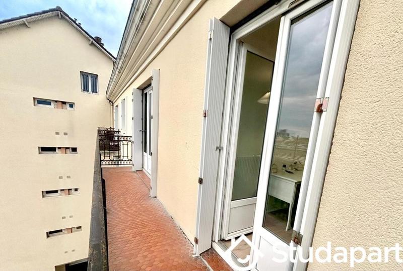 Chambre - 10 m² - 1 pièce