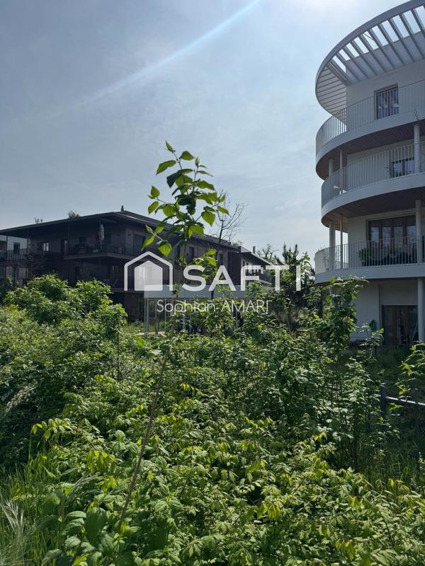 Appartement - 80 m² - 4 pièces