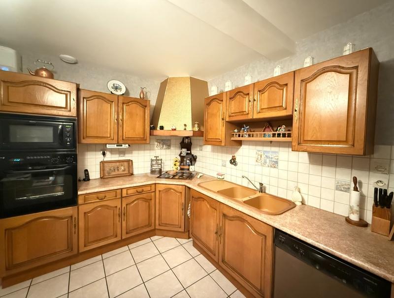 Maison - 98 m² - 4 pièces