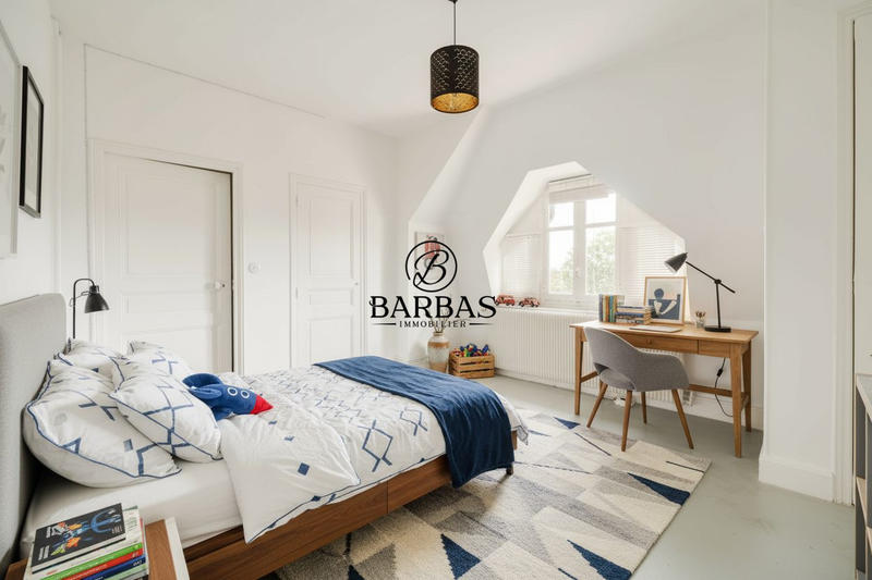 Manoir - 558 m² - 11 pièces