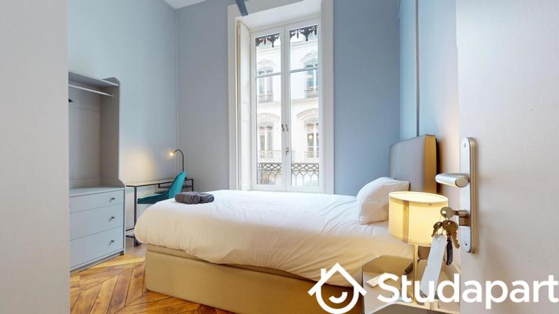 Chambre - 11 m² - 1 pièce