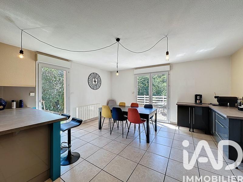 Maison - 185 m² - 8 pièces