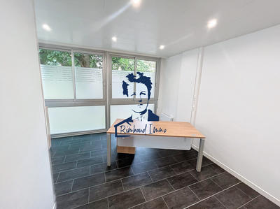 Bureau - 100 m² - 4 pièces