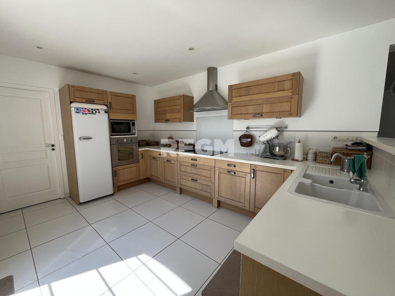 Maison - 166 m² - 6 pièces