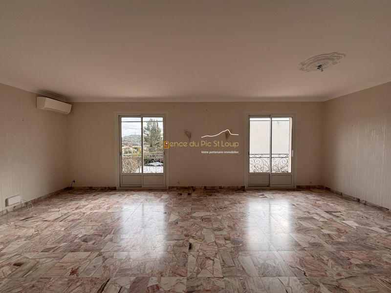 Appartement - 160 m² - 6 pièces