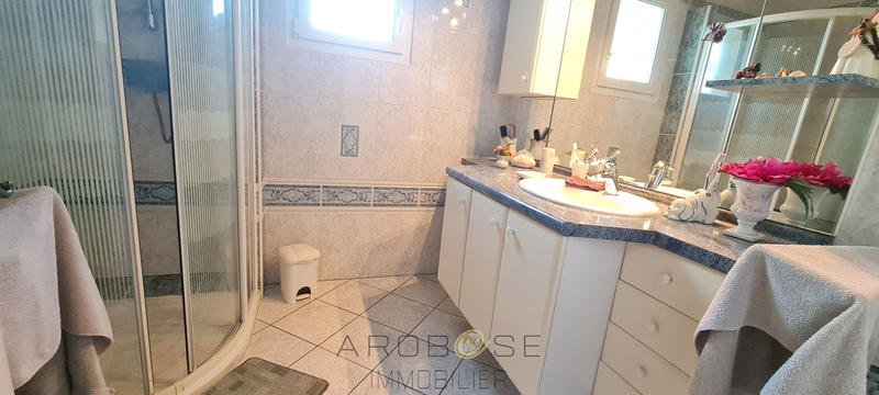 Villa - 123 m² - 4 pièces