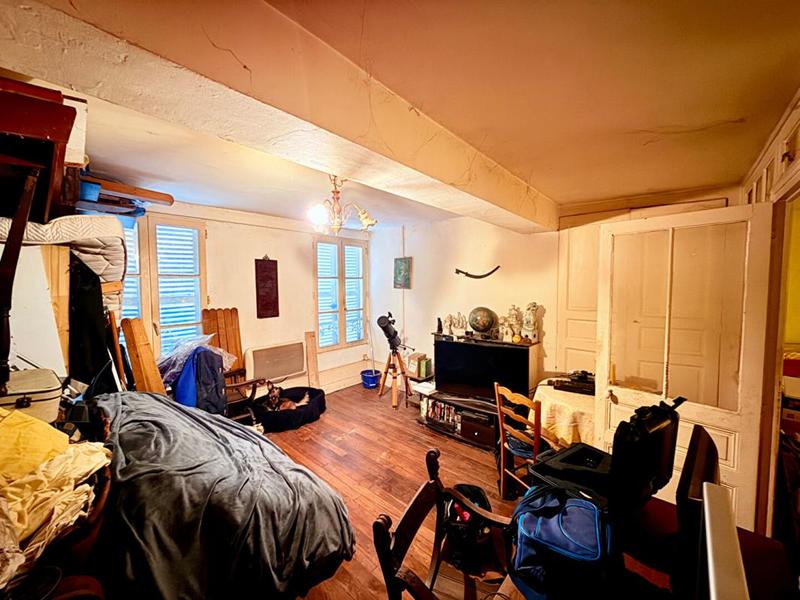 Immeuble - 105 m² - 5 pièces