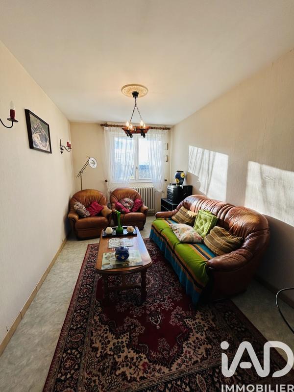 Maison - 111 m² - 6 pièces