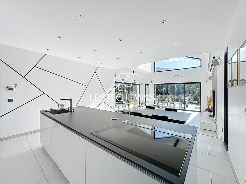 Villa - 174 m² - 5 pièces