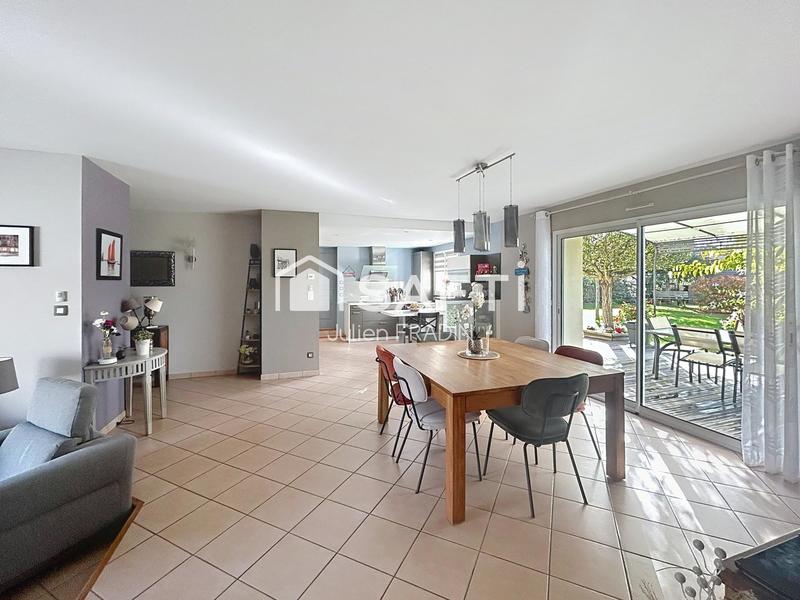 Maison - 139 m² - 7 pièces