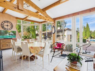 Maison - 153 m² - 7 pièces