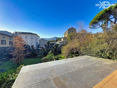 Fonds de commerce - Local commercial - 200 m²