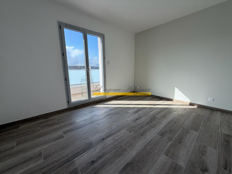 Maison - 121 m² - 4 pièces