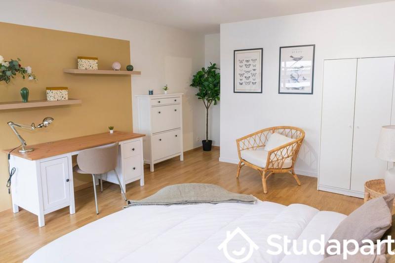 Chambre - 9 m² - 1 pièce