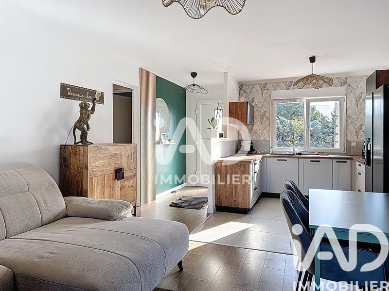 Appartement - 80 m² - 4 pièces