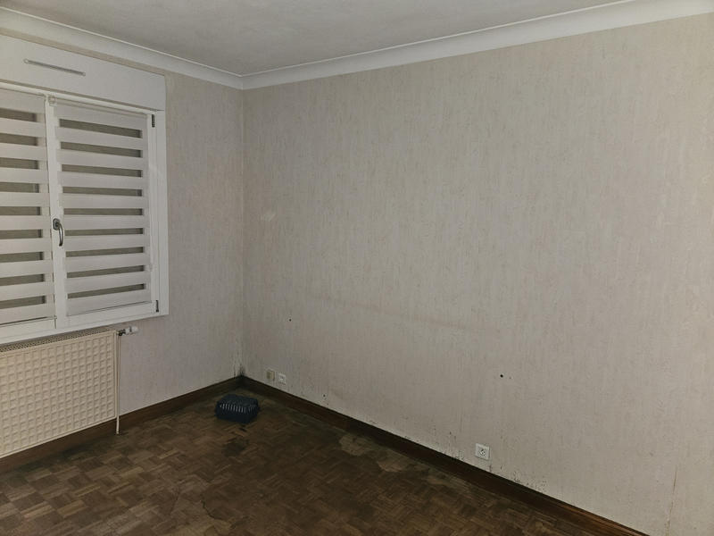 Maison - 110 m² - 9 pièces