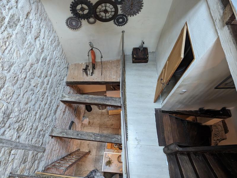 Maison - 280 m² - 8 pièces