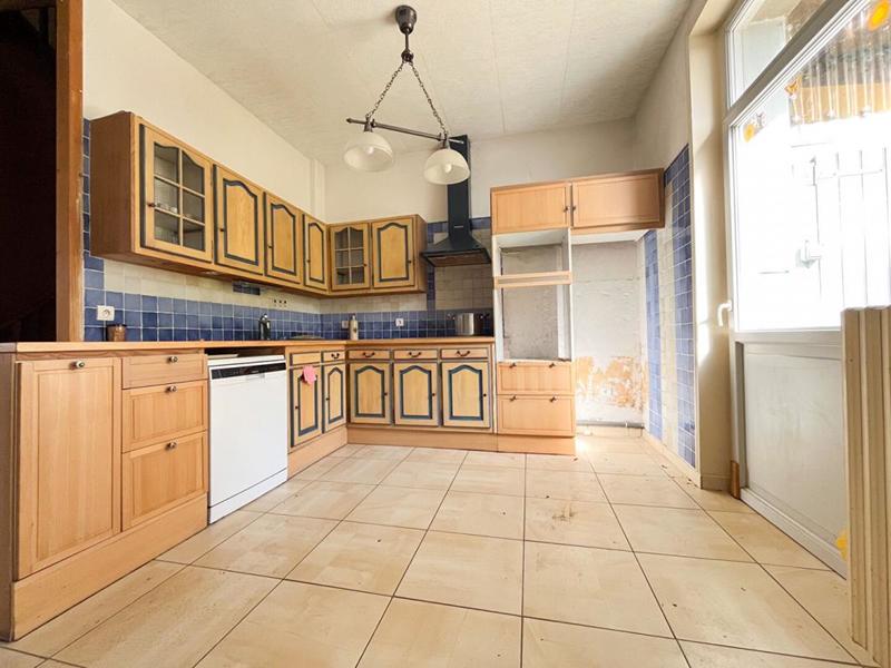 Maison - 224 m² - 11 pièces