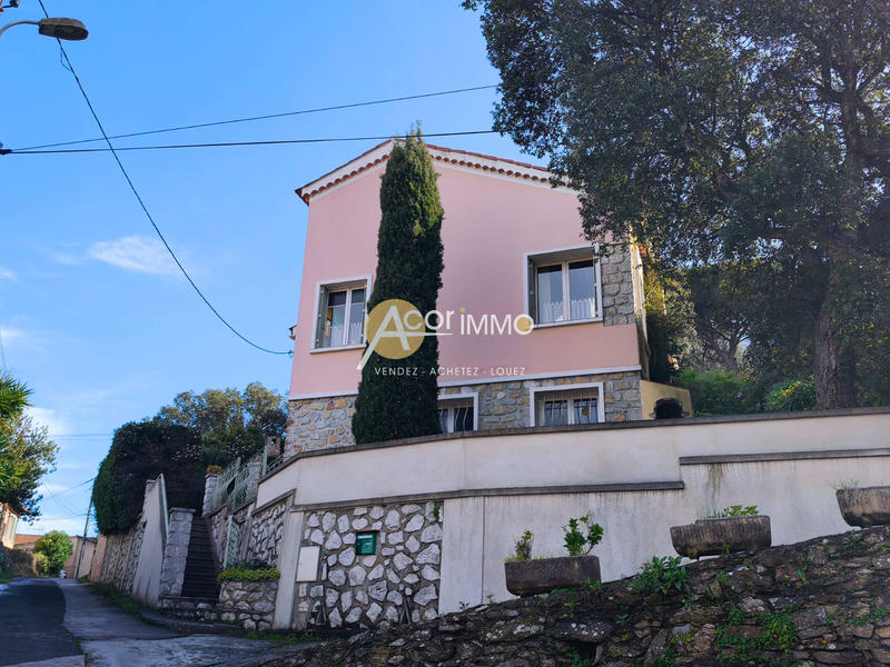 Maison - 81 m² - 4 pièces