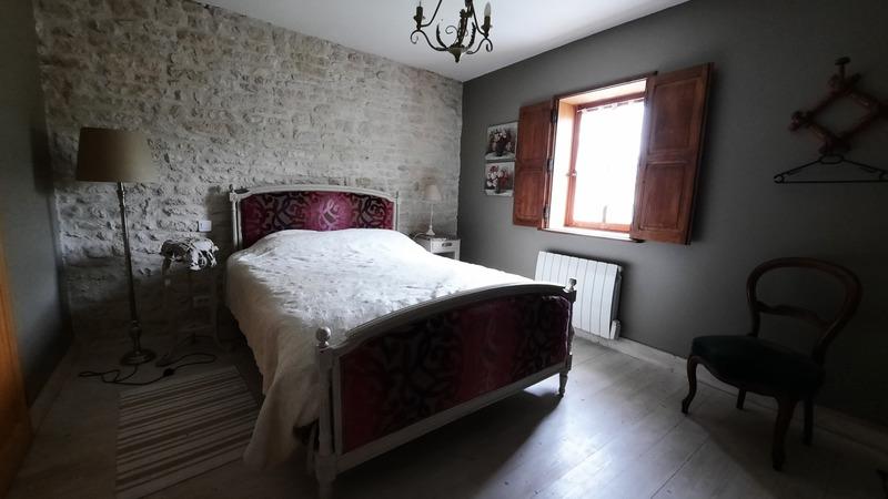 Maison - 222 m² - 6 pièces