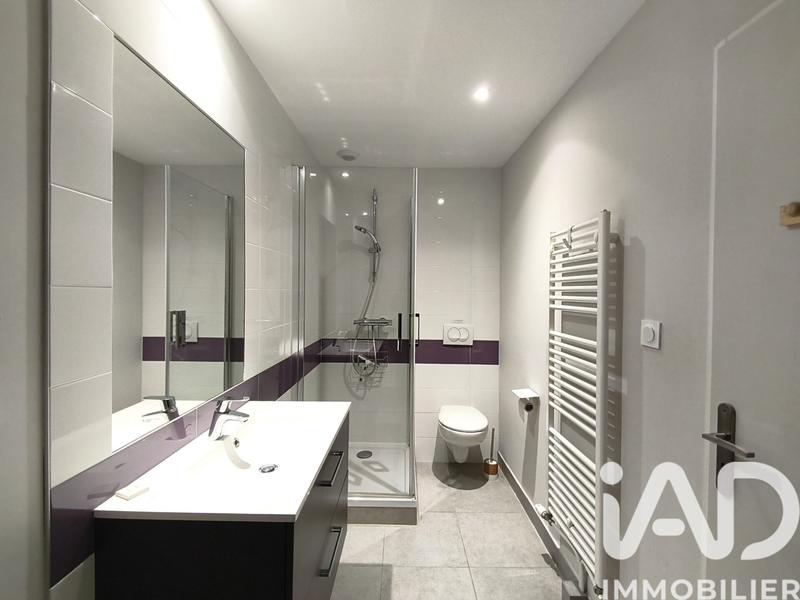 Maison - 750 m² - 24 pièces