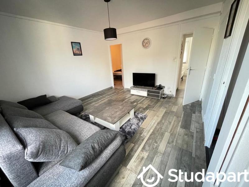 Appartement - 65 m² - 5 pièces