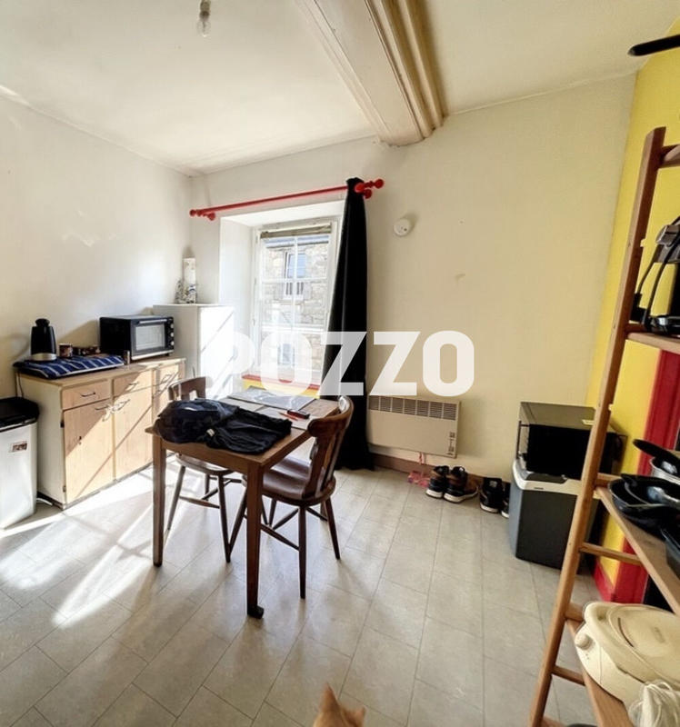 Immeuble - 7 pièces