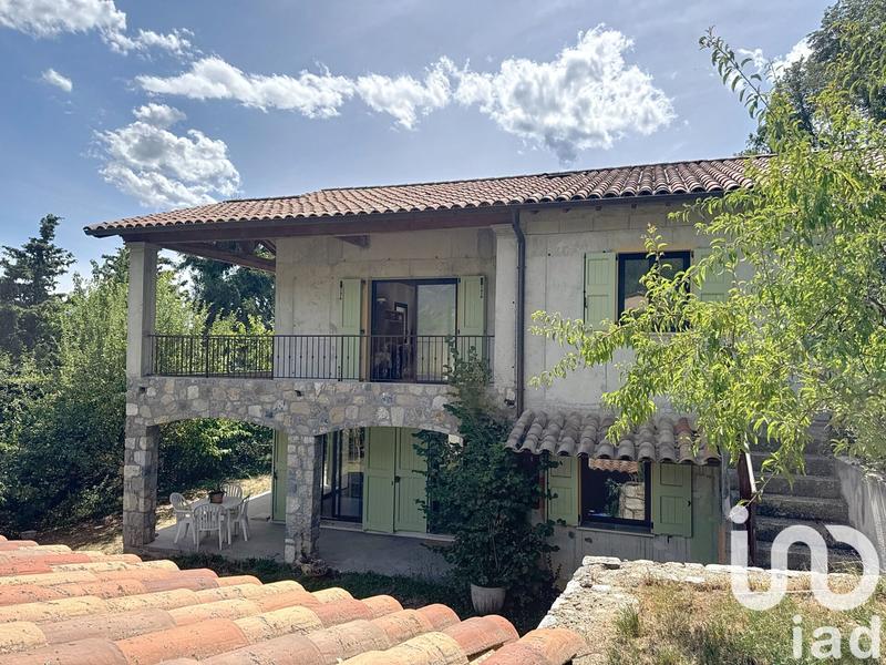 Maison - 183 m² - 5 pièces