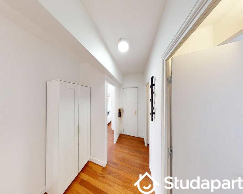 Chambre - 90 m² - 1 pièce