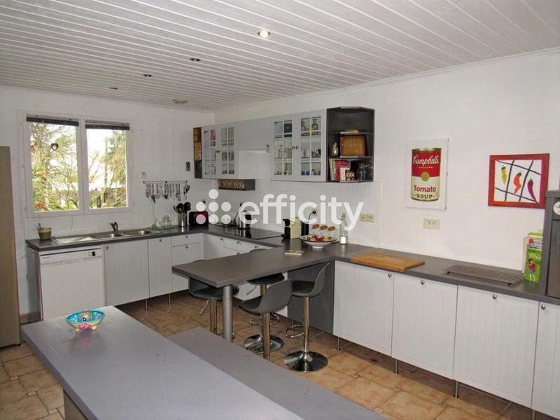 Maison - 160 m² - 6 pièces