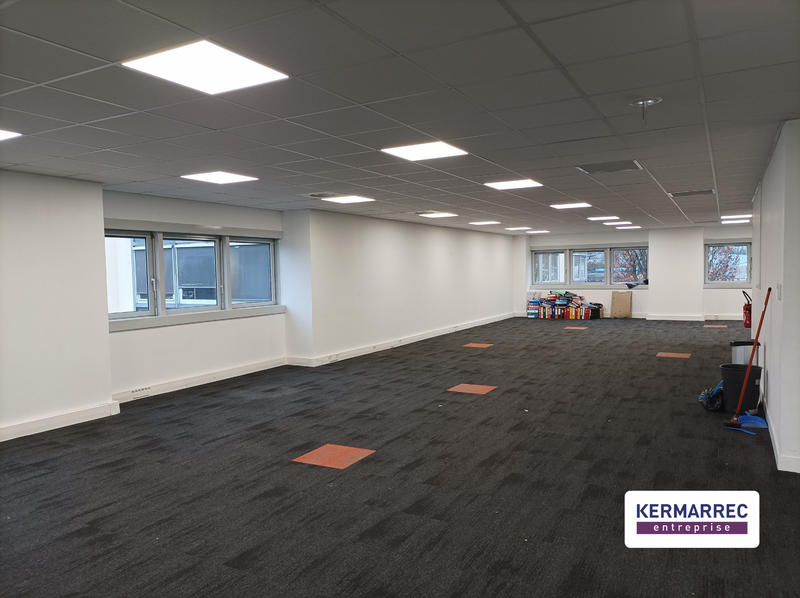 Bureau - 220 m²