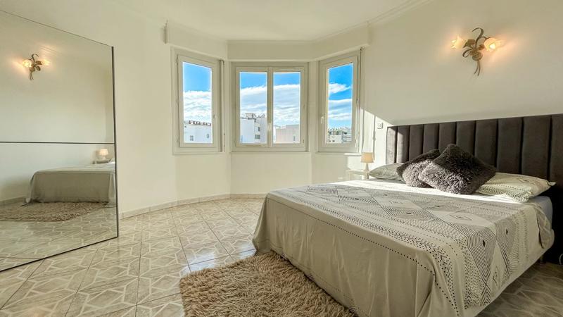 Appartement - 77 m² - 3 pièces